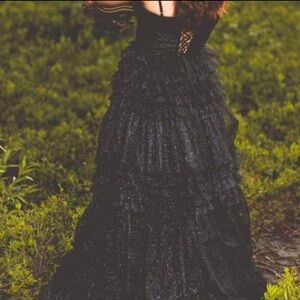 Chic Black Layered Maxi Skirt